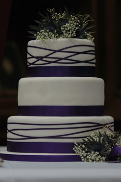 ‘Thistles and Ribbons’ wedding cake 